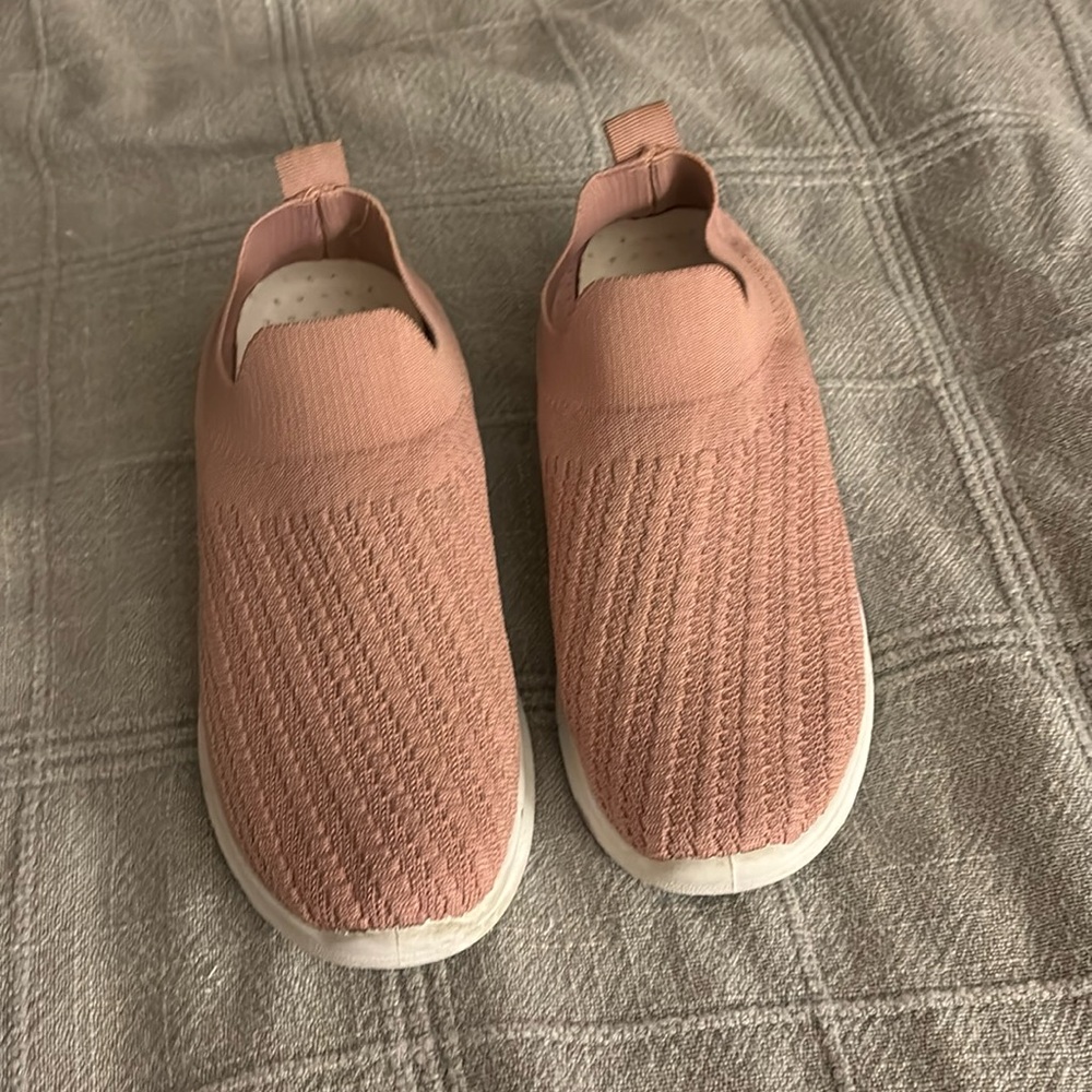 Cloth sneakers with no brand. Size 7. Rosy muted pink.